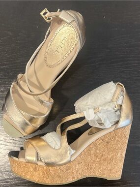 G.I.L.I. Ferrara Patent Leather Rose Gold Criss Cross Cork Wedge Sandals Sz 8